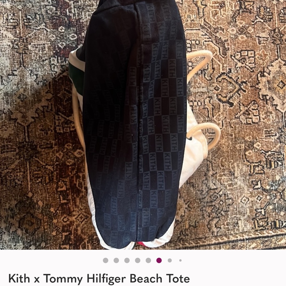 Tommy Hilfiger Tri-Color Beach Tote - Picture 5 of 8